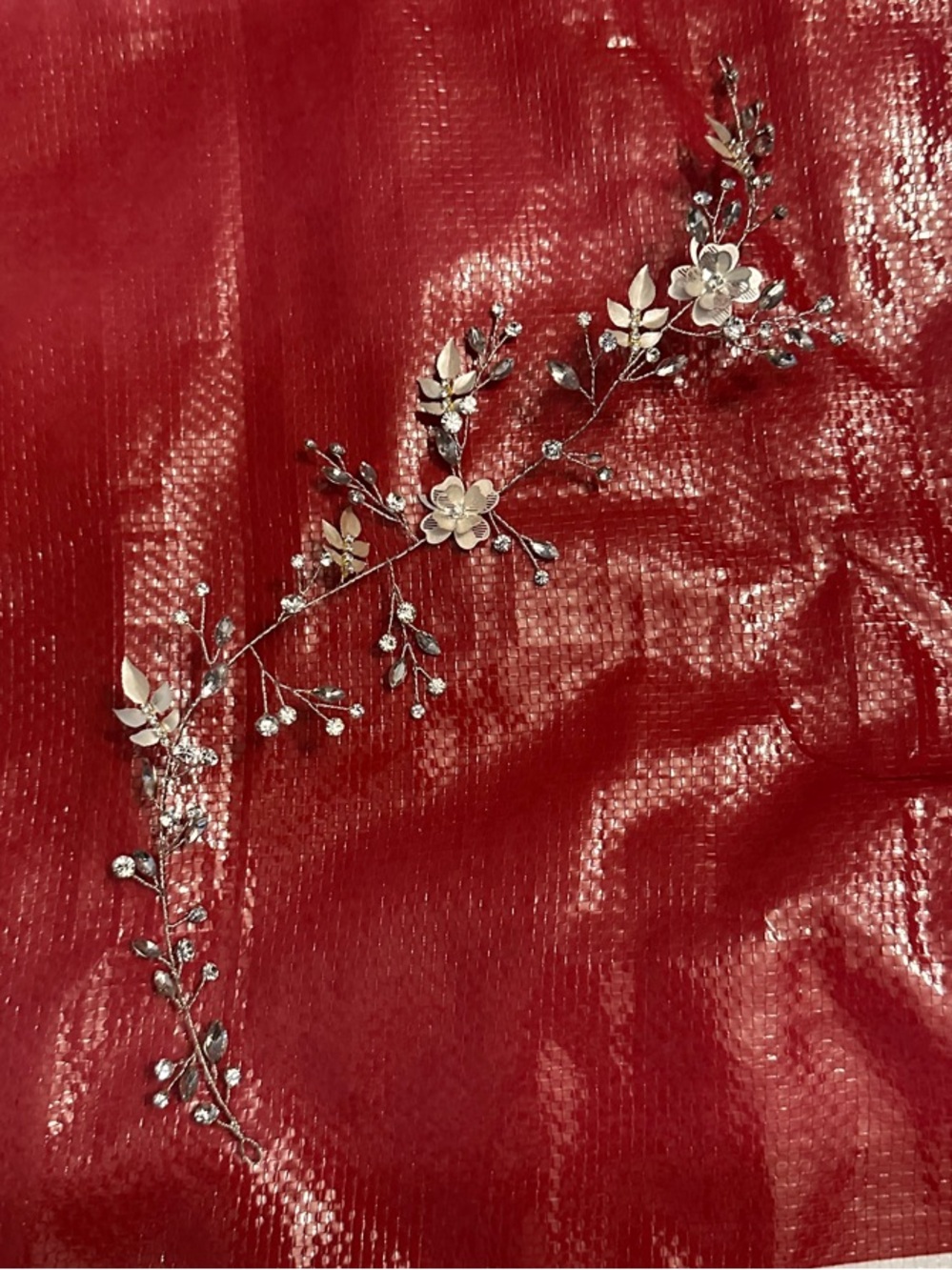 Delicate Silver Floral Hair Vine